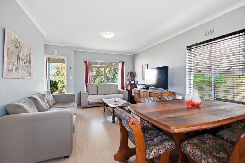 2 Bedroom Property for Sale in Sunningdale Western Cape